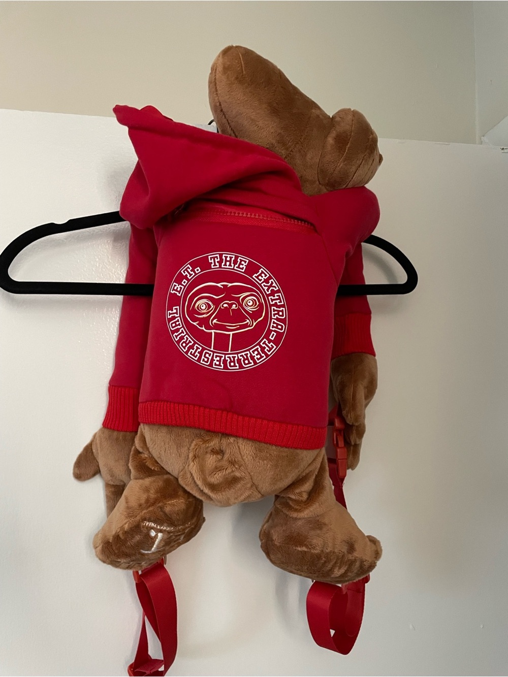 E.T. Plush Backpack in Red Hoodie - Picture 2 of 2